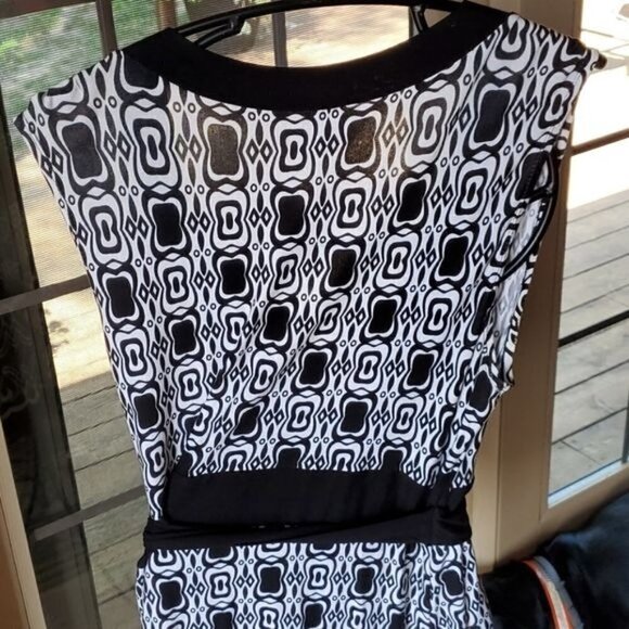 Tribal GeoDesign Sleeveless Wraparound Belted Sz. L Tunic Dress - Picture 9 of 9